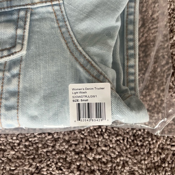 Normal Brand Denim Trucker - Picture 5 of 10